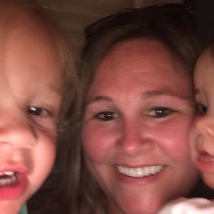 Meet your Posher, Leslie